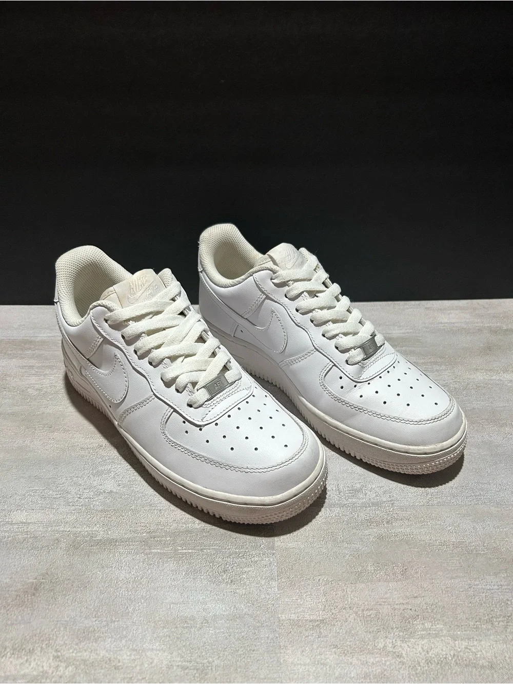 Nike Women's White Low-Top Athletic Sneakers